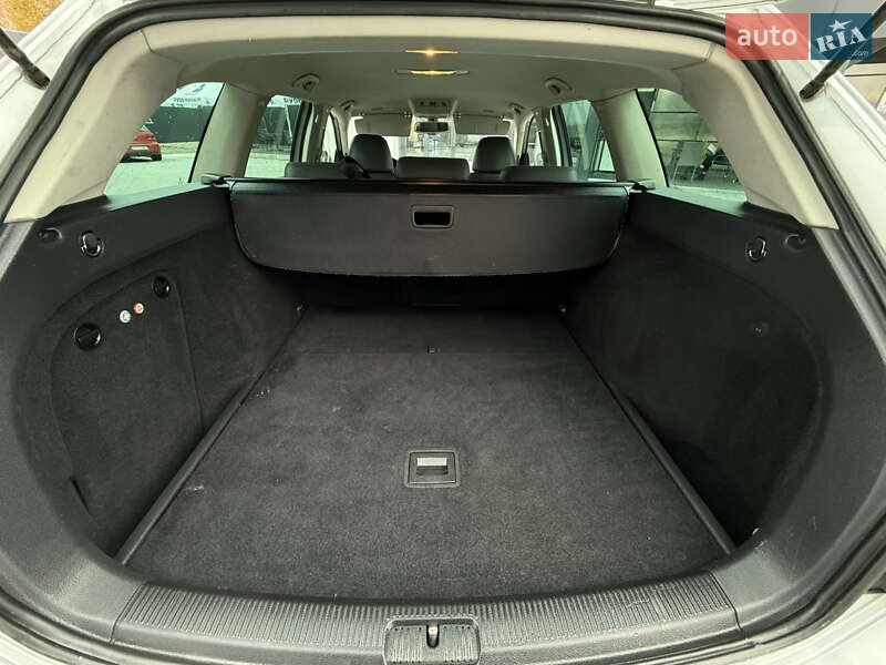 Універсал Volkswagen Golf 2011 в Володимирі