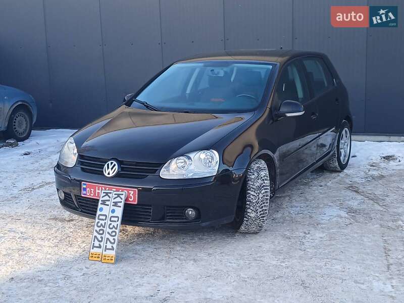 Хетчбек Volkswagen Golf 2006 в Тернополі