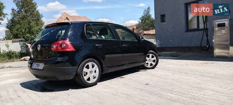 Volkswagen Golf 2003
