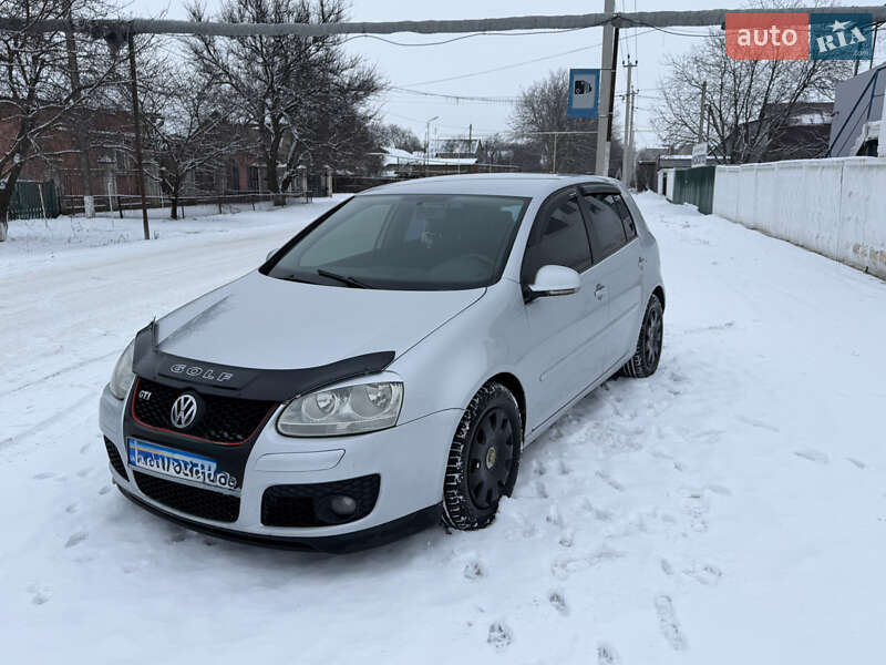 Volkswagen Golf 2004