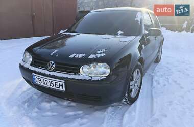 Хэтчбек Volkswagen Golf 2002 в Нежине