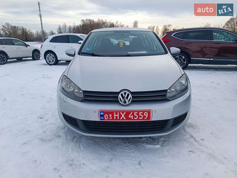Хетчбек Volkswagen Golf 2009 в Києві