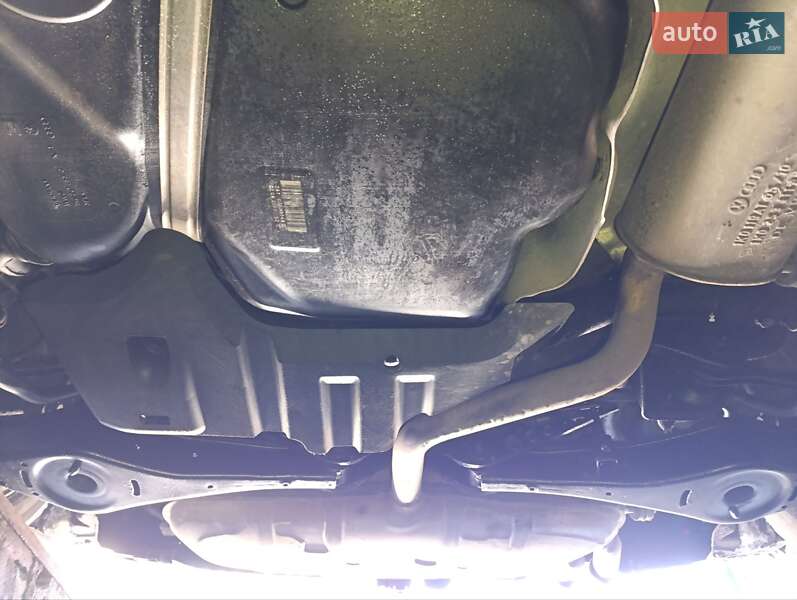 Хетчбек Volkswagen Golf 2011 в Києві