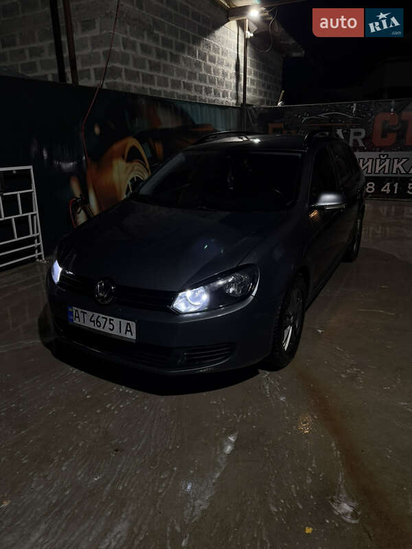 Універсал Volkswagen Golf 2012 в Богородчанах