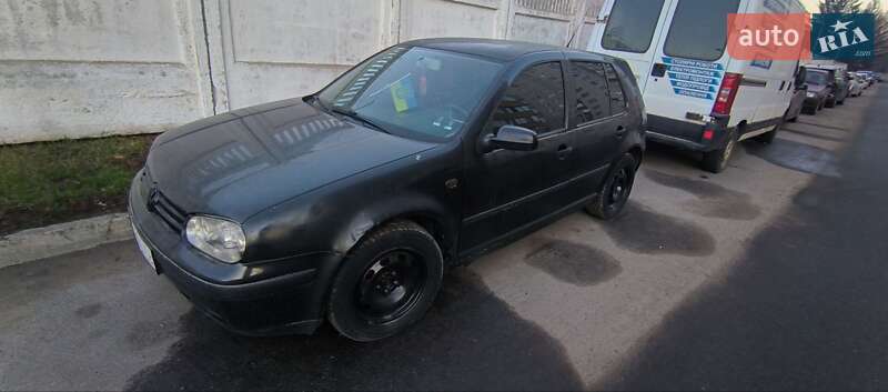 Хэтчбек Volkswagen Golf 2000 в Виннице