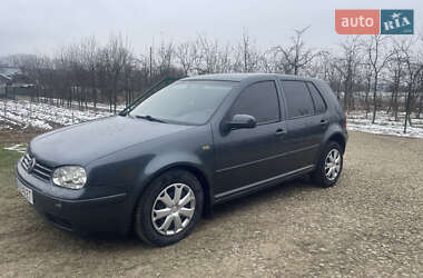 Хэтчбек Volkswagen Golf 1999 в Милиево