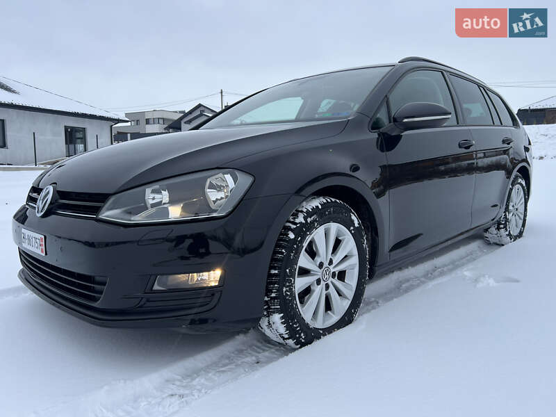 Універсал Volkswagen Golf 2015 в Луцьку