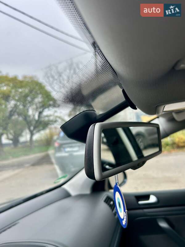 Хэтчбек Volkswagen Golf 2008 в Луцке