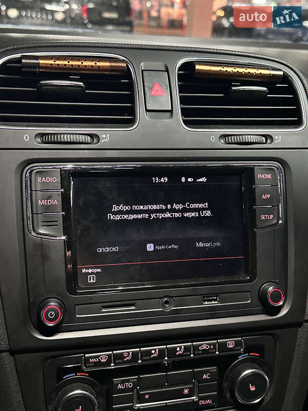 Хэтчбек Volkswagen Golf 2010 в Киеве