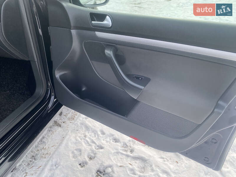 Хэтчбек Volkswagen Golf 2007 в Первомайске фото 25 Хэтчбек Volkswagen Golf 2007 в Первомайске