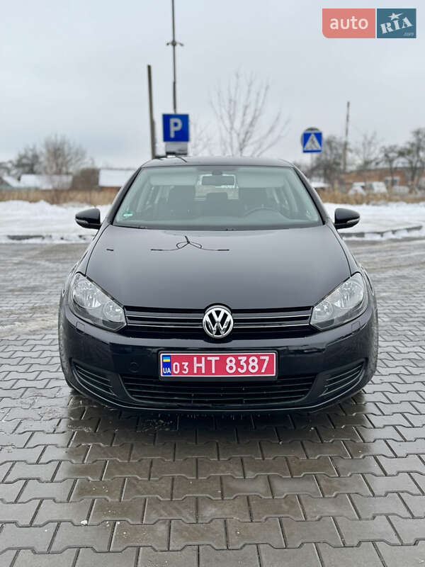 Хэтчбек Volkswagen Golf 2009 в Владимире
