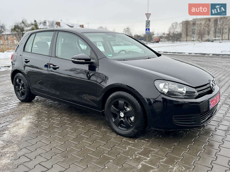 Хэтчбек Volkswagen Golf 2009 в Владимире
