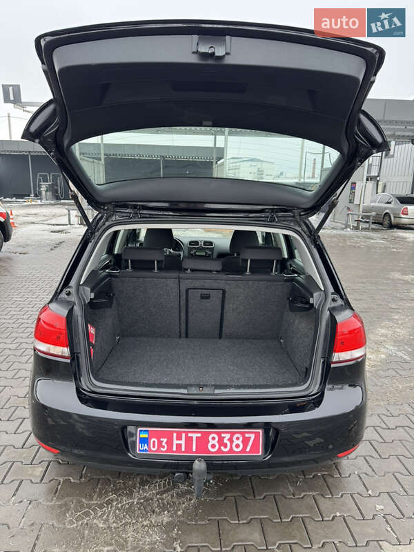 Хэтчбек Volkswagen Golf 2009 в Владимире