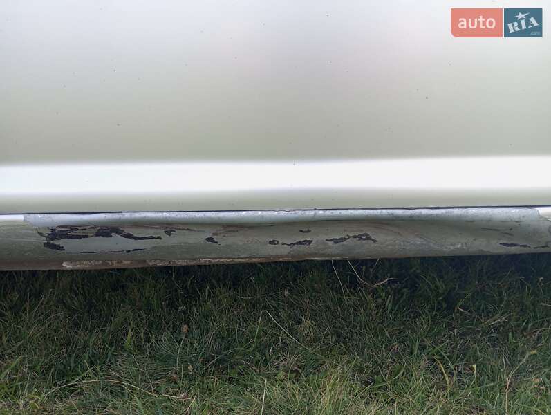 Універсал Volkswagen Golf 2000 в Сумах