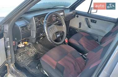Хетчбек Volkswagen Golf 1987 в Микулинцях