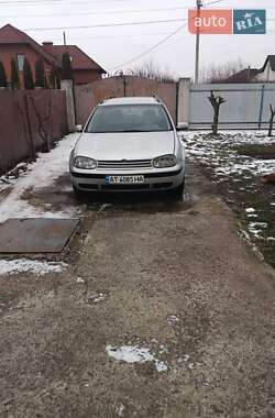 Універсал Volkswagen Golf 2001 в Івано-Франківську