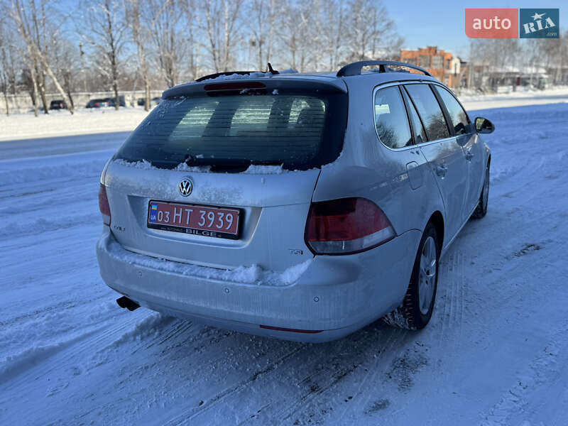 Универсал Volkswagen Golf 2011 в Белой Церкви