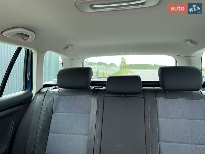 Универсал Volkswagen Golf 2011 в Дубровице фото 4 Универсал Volkswagen Golf 2011 в Дубровице