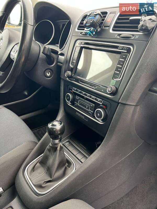Универсал Volkswagen Golf 2011 в Дубровице фото 22 Универсал Volkswagen Golf 2011 в Дубровице