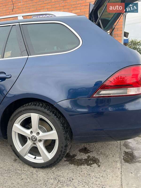 Универсал Volkswagen Golf 2011 в Дубровице фото 48 Универсал Volkswagen Golf 2011 в Дубровице