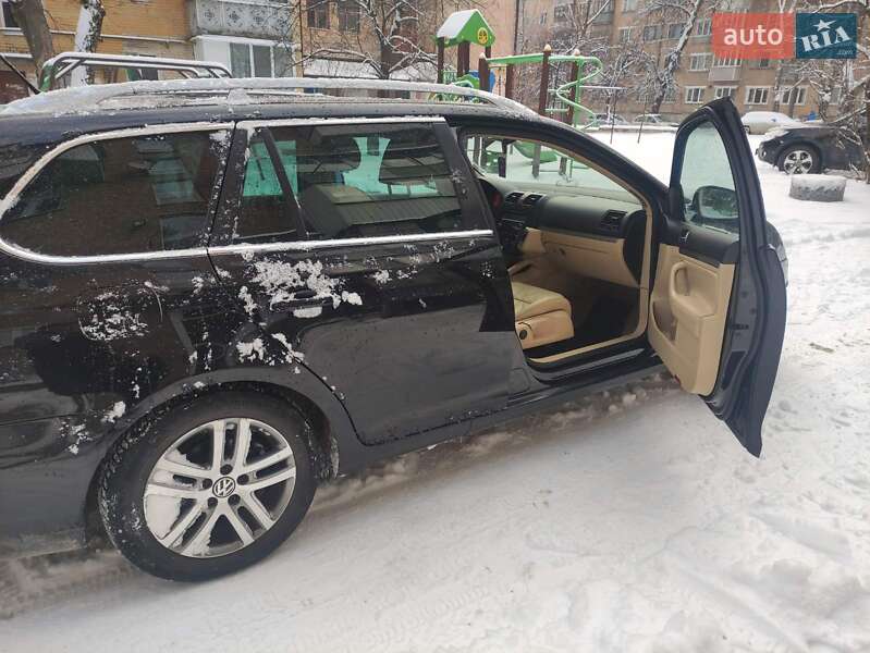 Универсал Volkswagen Golf 2009 в Каменец-Подольском