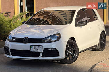 Хэтчбек Volkswagen Golf 2011 в Одессе