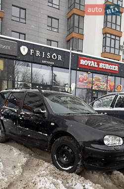 Універсал Volkswagen Golf 2002 в Івано-Франківську