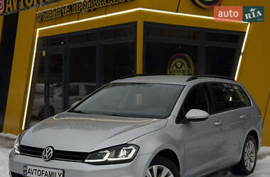 Универсал Volkswagen Golf 2016 в Киеве