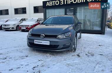 Хэтчбек Volkswagen Golf 2014 в Одессе