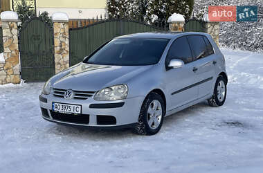 Хетчбек Volkswagen Golf 2005 в Виноградові