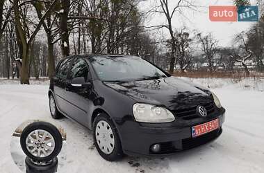 Хэтчбек Volkswagen Golf 2006 в Жовкве