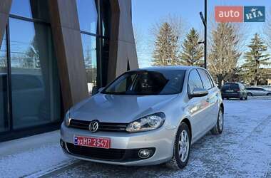 Хэтчбек Volkswagen Golf 2009 в Виннице