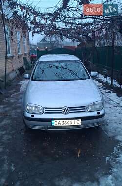 Хетчбек Volkswagen Golf 2003 в Новомиргороді