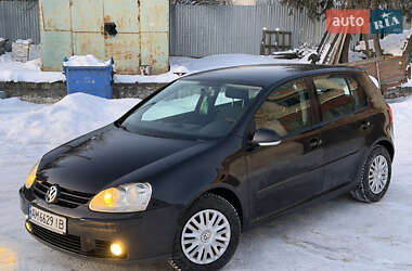 Хэтчбек Volkswagen Golf 2006 в Звягеле