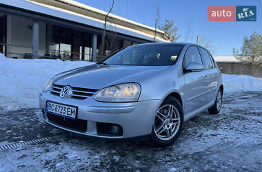 Хетчбек Volkswagen Golf 2006 в Жовкві