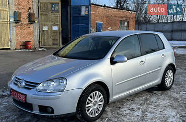 Хэтчбек Volkswagen Golf 2009 в Сумах