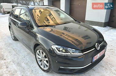 Універсал Volkswagen Golf 2017 в Івано-Франківську