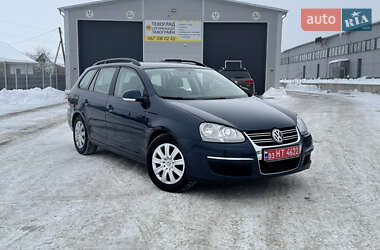 Універсал Volkswagen Golf 2009 в Нововолинську