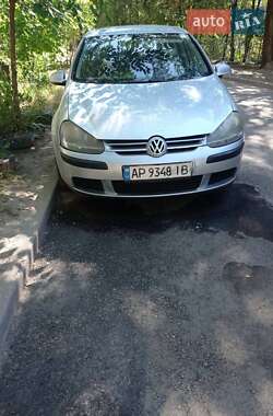 Хэтчбек Volkswagen Golf 2004 в Запорожье