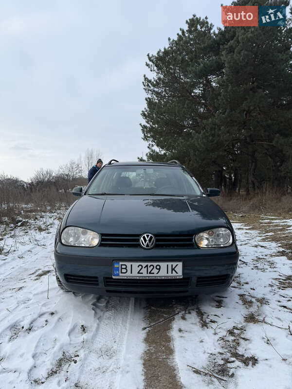 Volkswagen Golf 2004