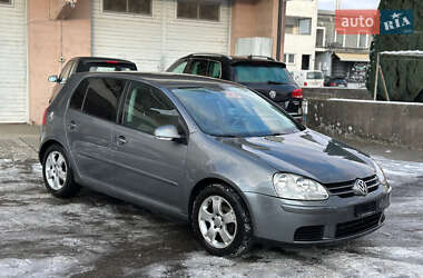 Хетчбек Volkswagen Golf 2008 в Рівному