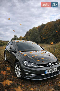 Хэтчбек Volkswagen Golf 2017 в Золочеве
