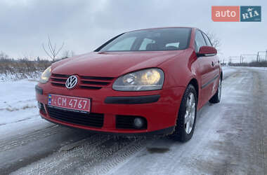 Хетчбек Volkswagen Golf 2004 в Стрию