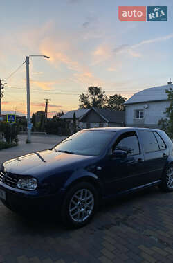 Хетчбек Volkswagen Golf 2002 в Миколаєві