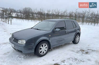 Хэтчбек Volkswagen Golf 1999 в Вижнице