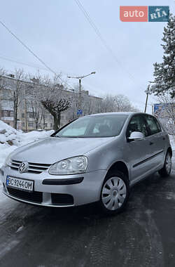 Хетчбек Volkswagen Golf 2005 в Калуші