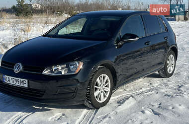 Хэтчбек Volkswagen Golf 2015 в Киеве