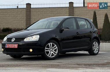 Хэтчбек Volkswagen Golf 2008 в Запорожье
