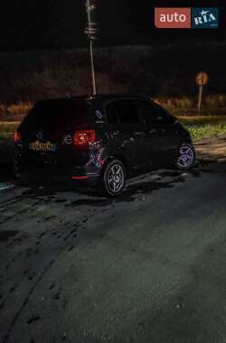 Хетчбек Volkswagen Golf 2006 в Львові