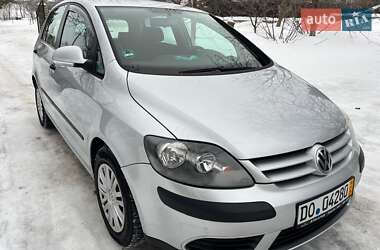 Хэтчбек Volkswagen Golf 2005 в Тернополе